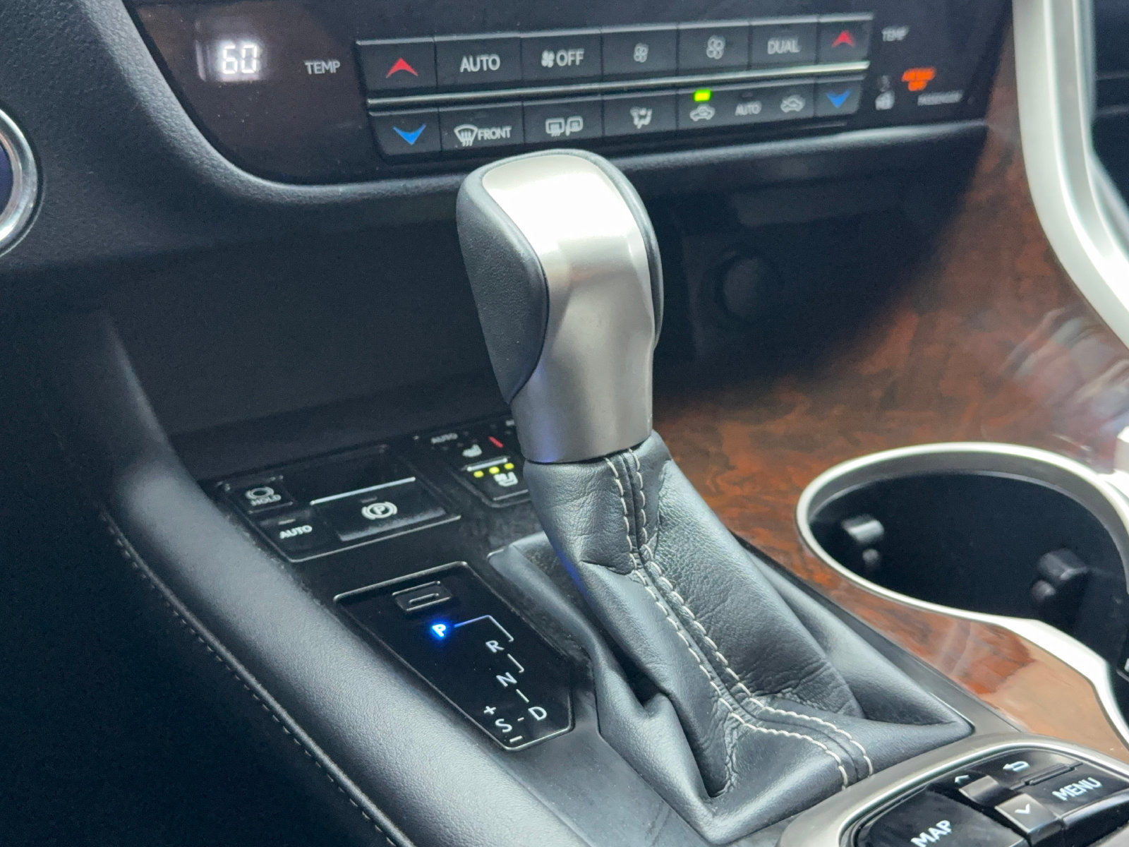 Used 2018 Lexus RX 450h AWD w/ Premium Package image 30