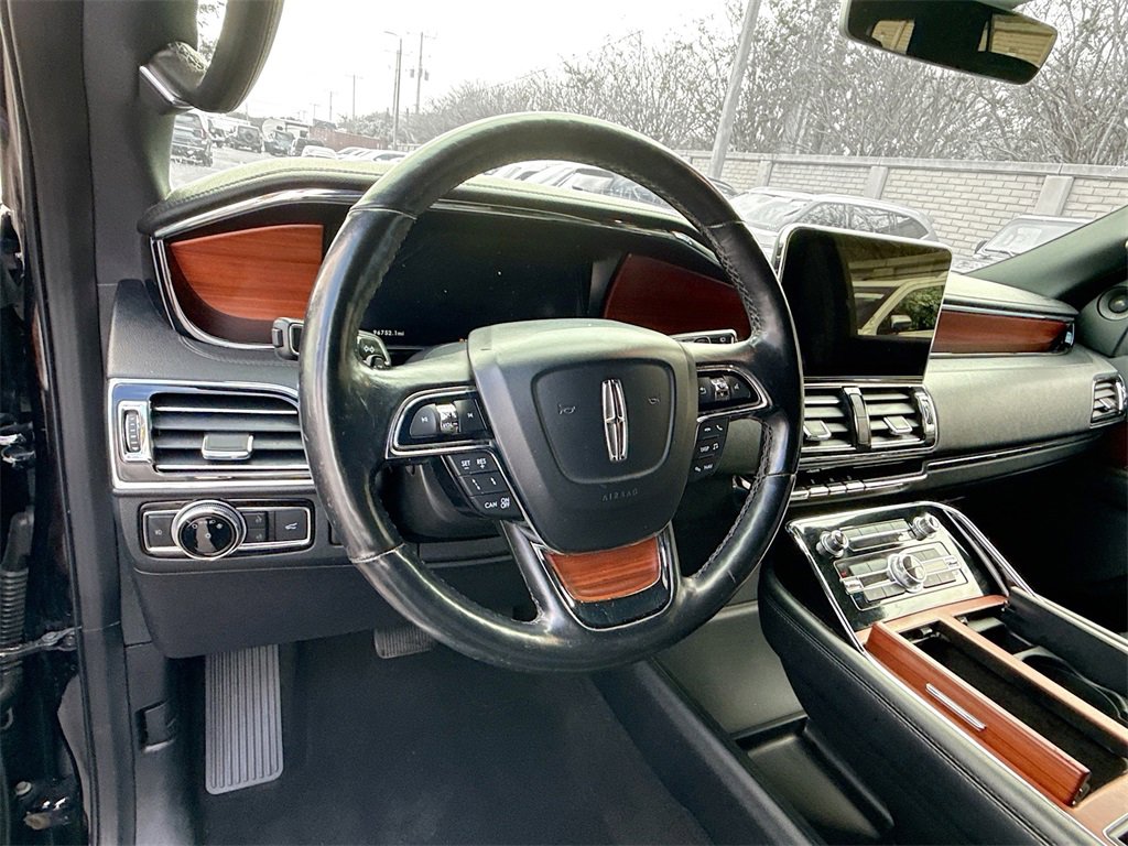 Used 2021 Lincoln Navigator Reserve image 12