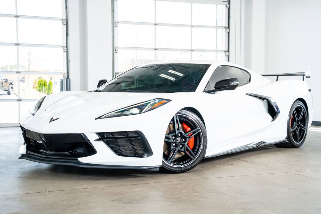 Used 2022 Chevrolet Corvette Stingray Coupe w/ Z51 Performance Package image 2