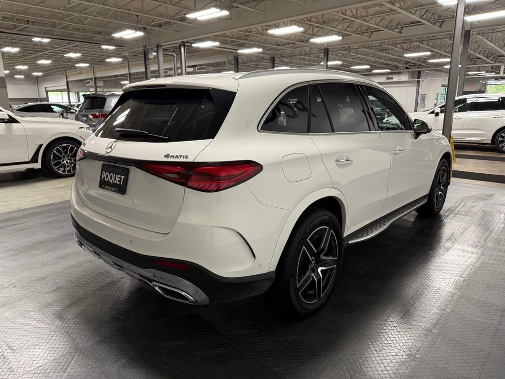 Used 2023 Mercedes-Benz GLC 300 4MATIC image 4