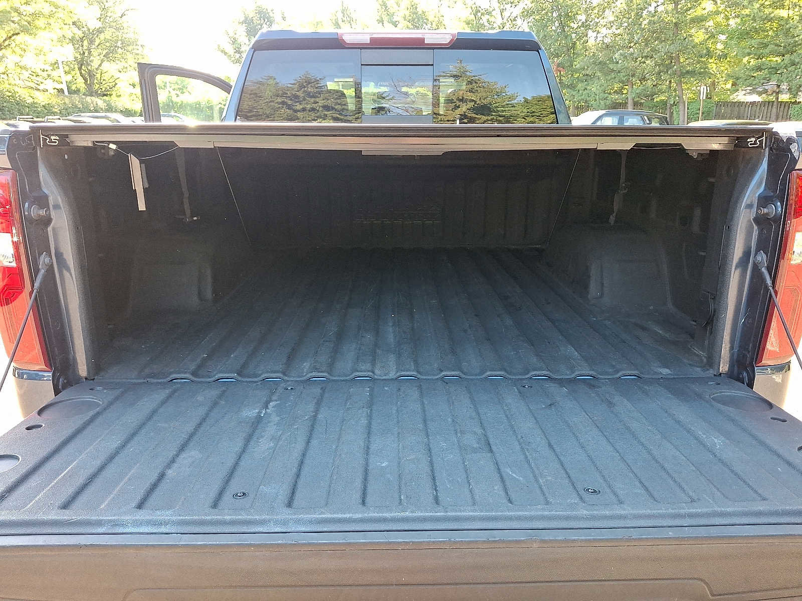 Used 2019 Chevrolet Silverado 1500 High Country image 26