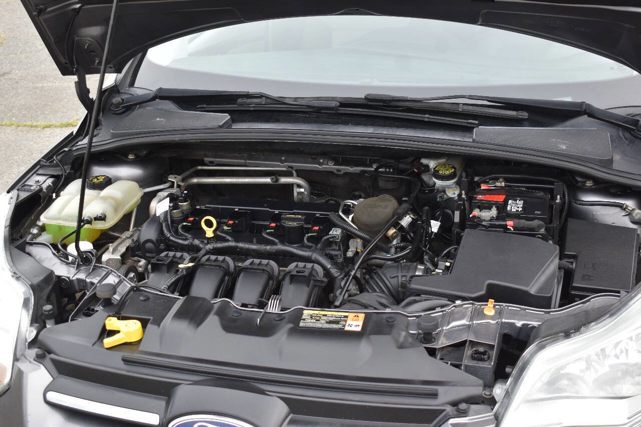 Used 2014 Ford Focus SE image 30