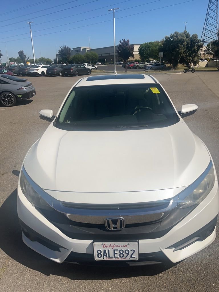 Used 2017 Honda Civic EX-T image 2