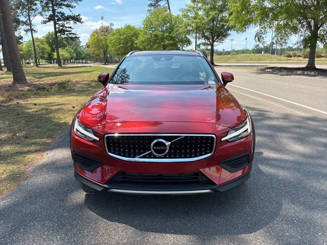 Used 2020 Volvo V60 T5 Cross Country w/ Protection Package Premier AWD/4WD image 8