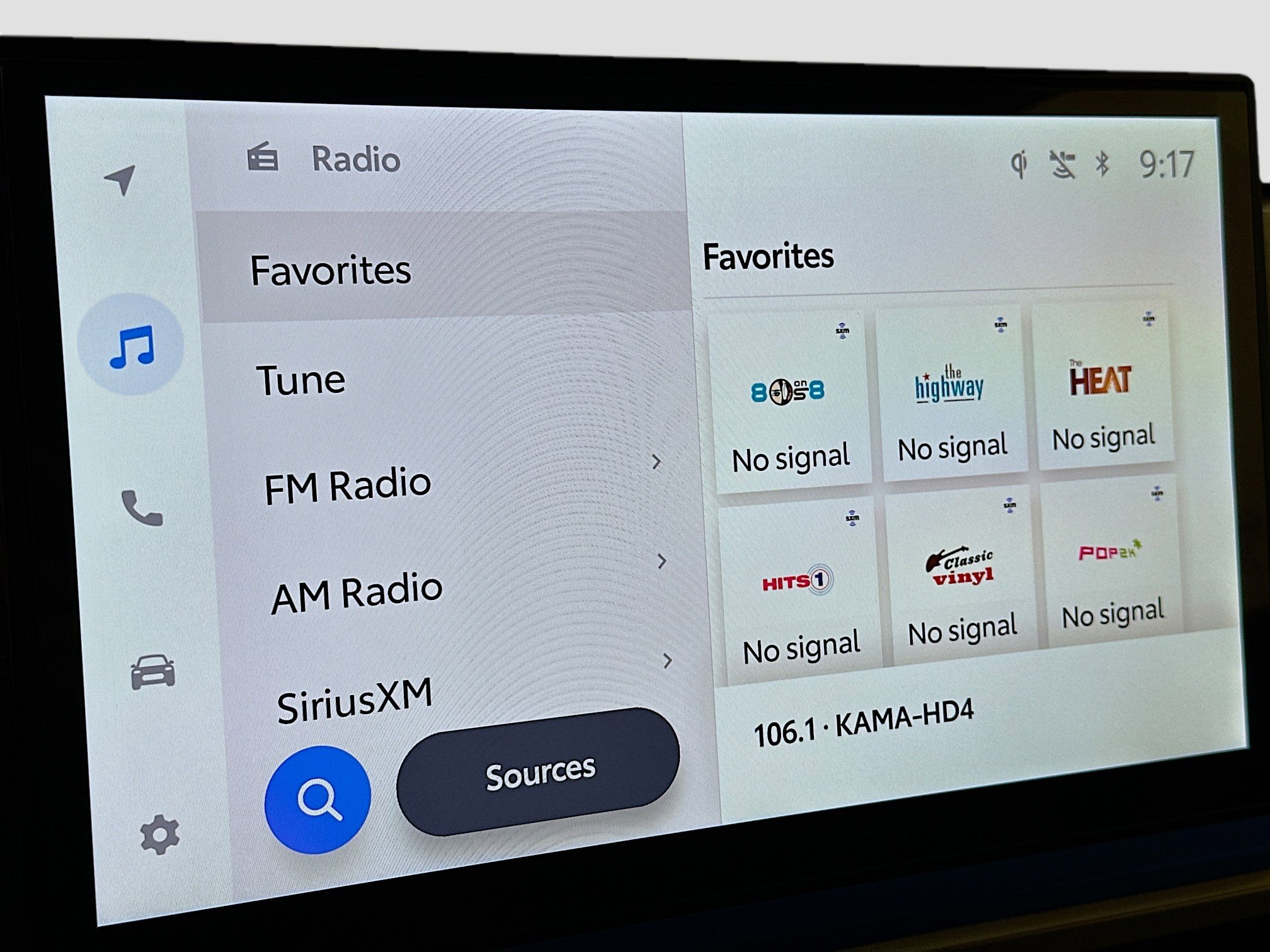 Used 2025 Toyota Tacoma TRD Sport w/ TRD Sport Upgrade Package image 21