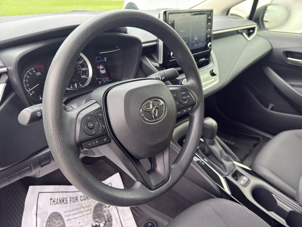 Used 2020 Toyota Corolla LE FWD image 30