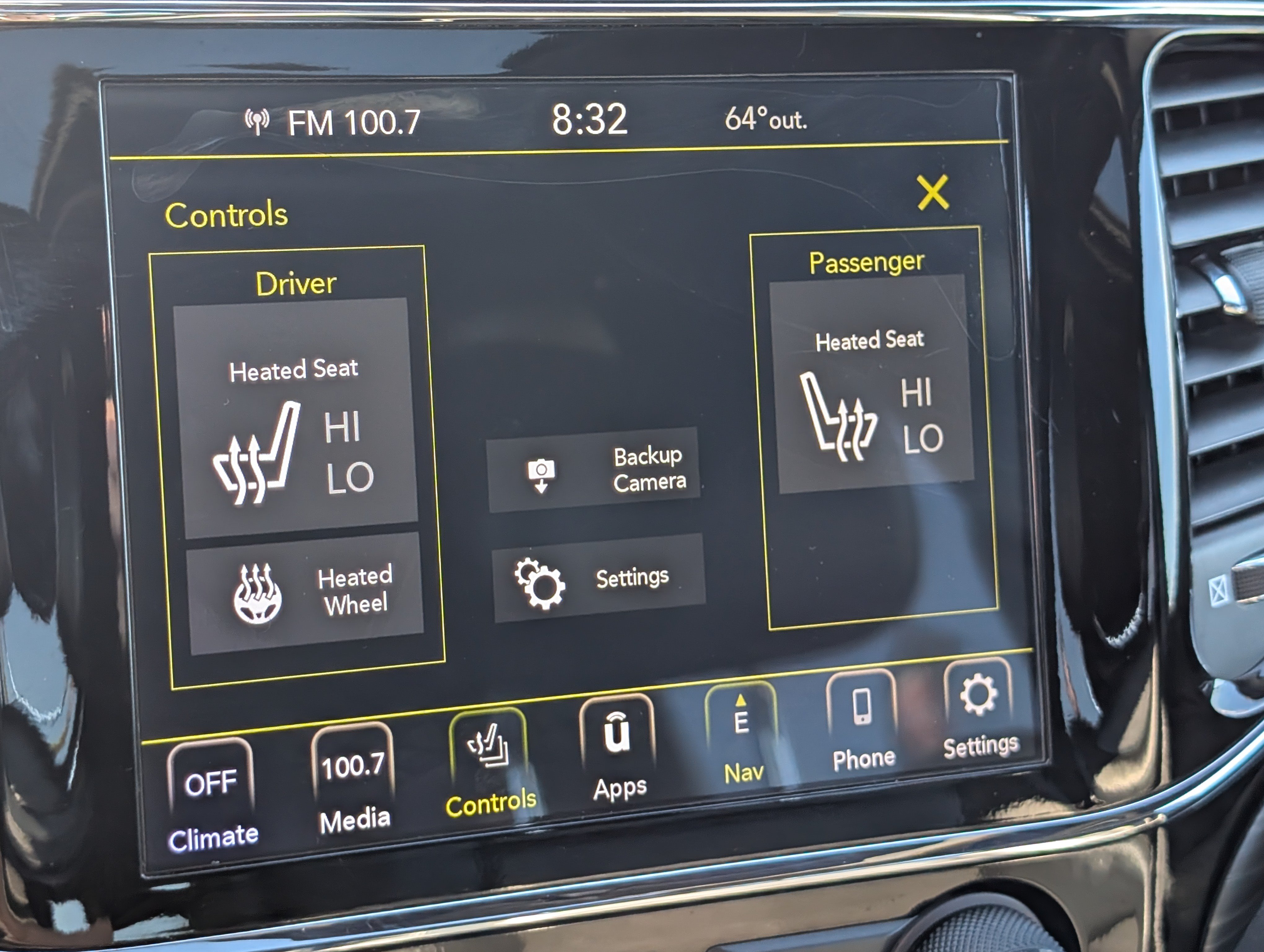 Used 2020 Jeep Grand Cherokee Altitude AWD/4WD image 25