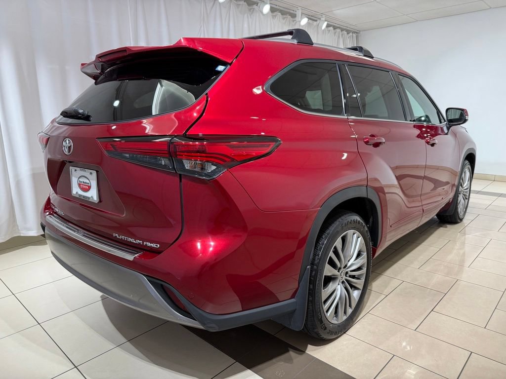 Used 2022 Toyota Highlander Platinum AWD/4WD image 5