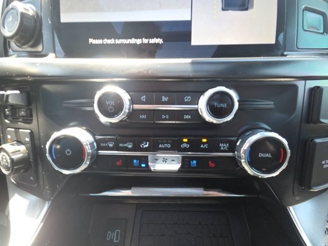 Used 2023 Ford F150 Platinum w/ Equipment Group 701A High AWD/4WD image 17