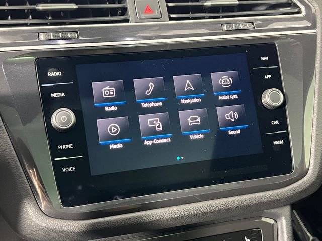 Used 2024 Volkswagen Tiguan SEL R-Line image 34