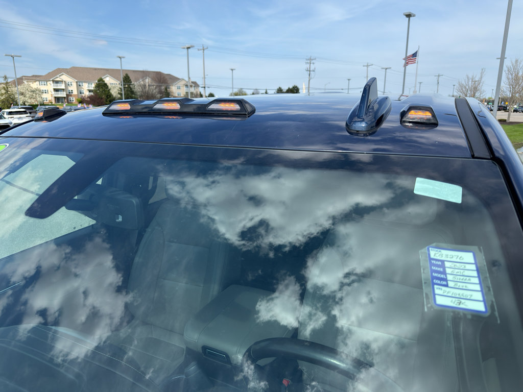 Used 2023 GMC Sierra 2500 SLT w/ SLT Convenience Package image 9