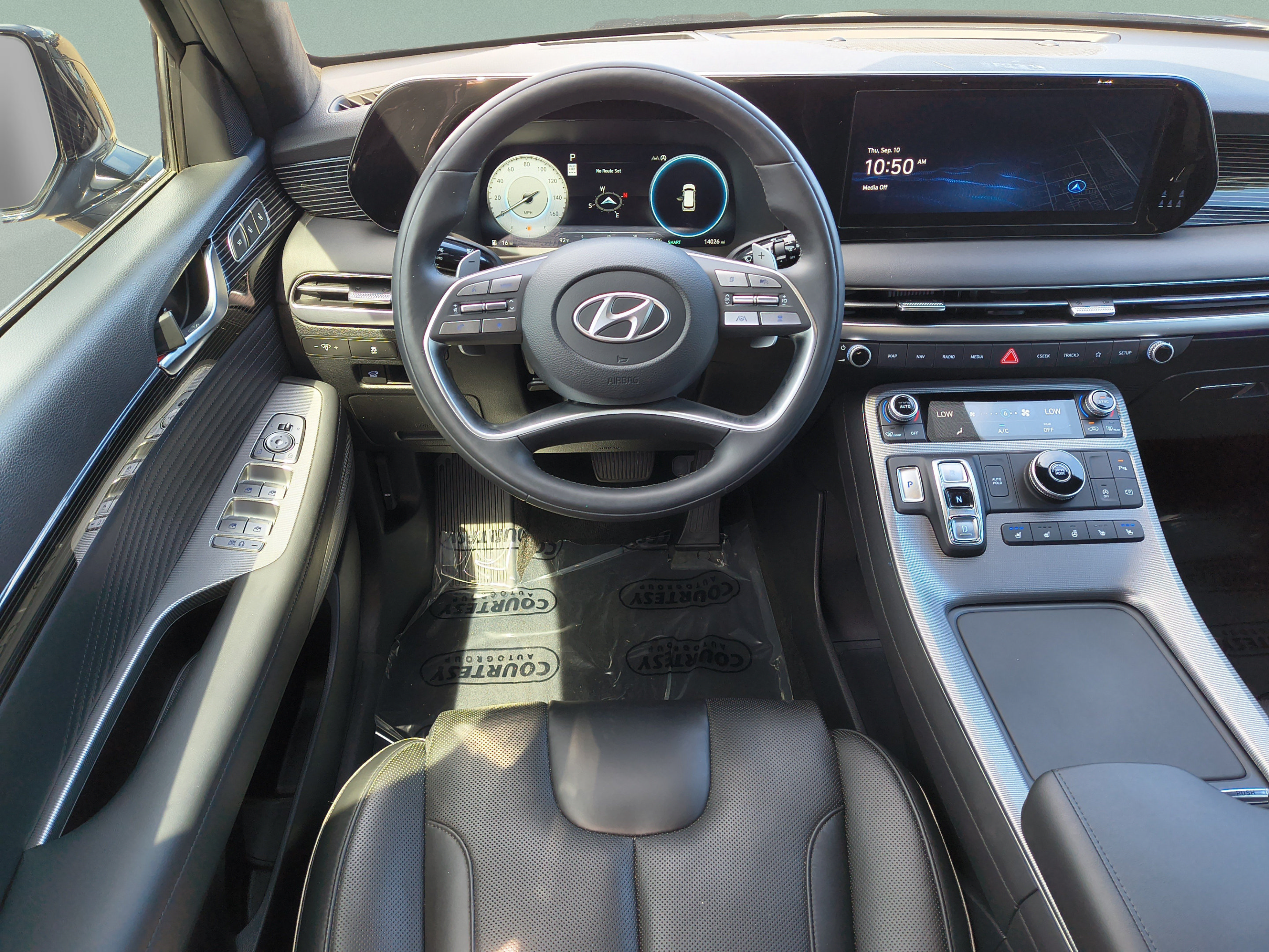 Certified 2024 Hyundai Palisade Calligraphy FWD image 10