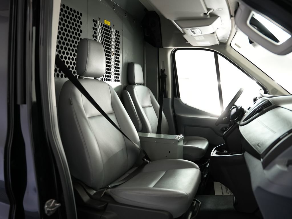 Used 2018 Ford Transit 250 148 Medium Roof RWD image 41