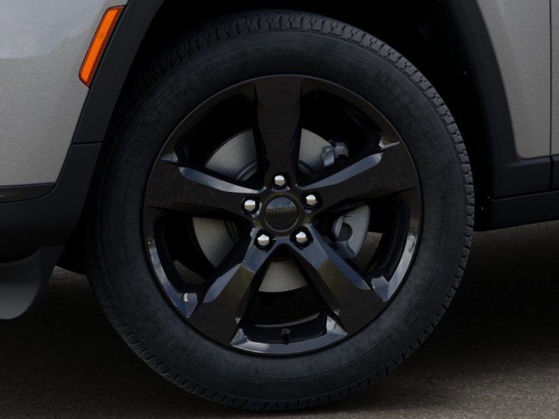 New 2025 Jeep Grand Cherokee L Altitude image 8