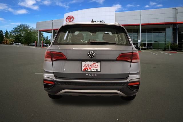 Used 2022 Volkswagen Taos S image 3