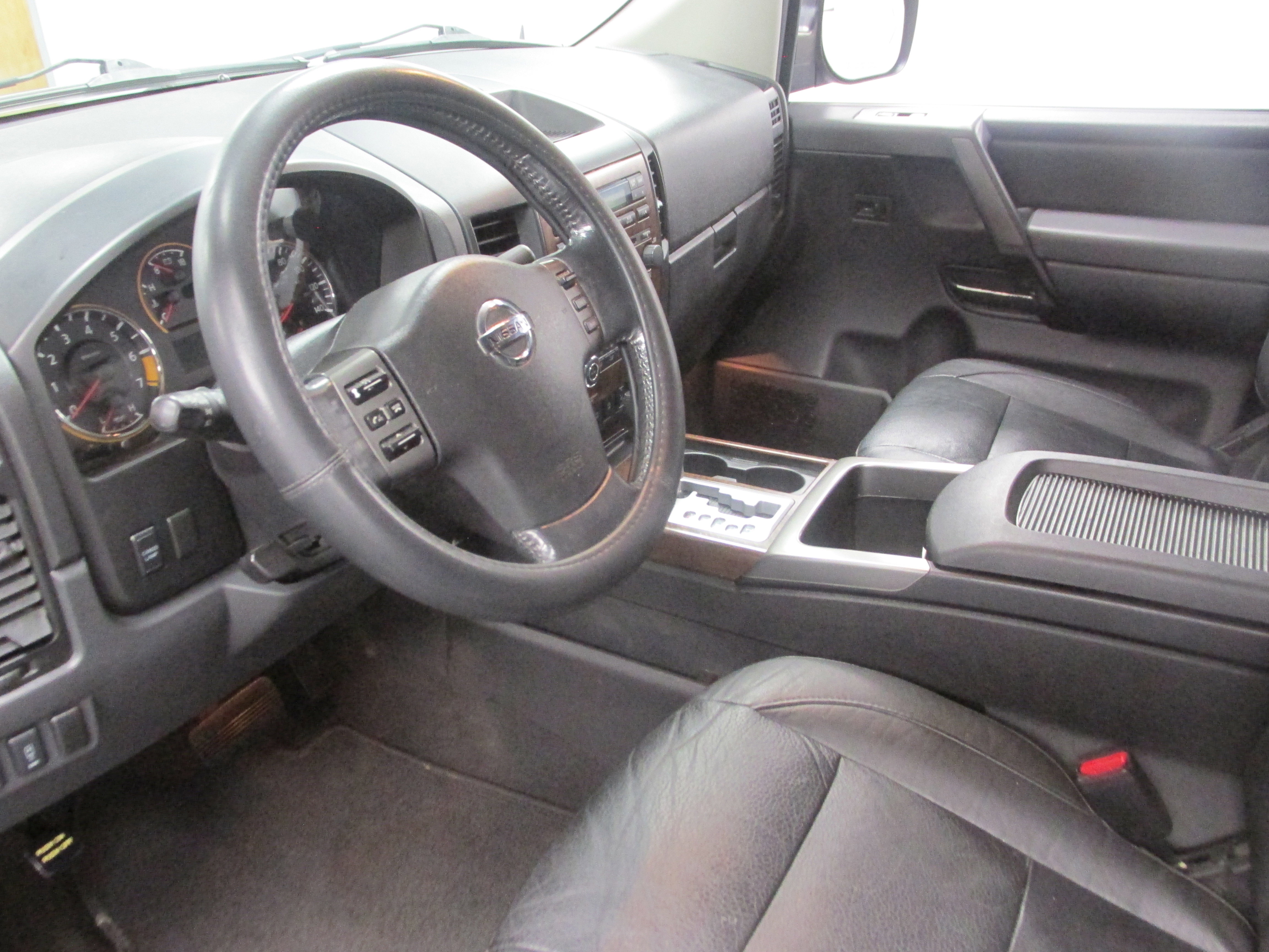 Used 2011 Nissan Titan SL w/ Heavy Metal Edition Pkg AWD/4WD image 22