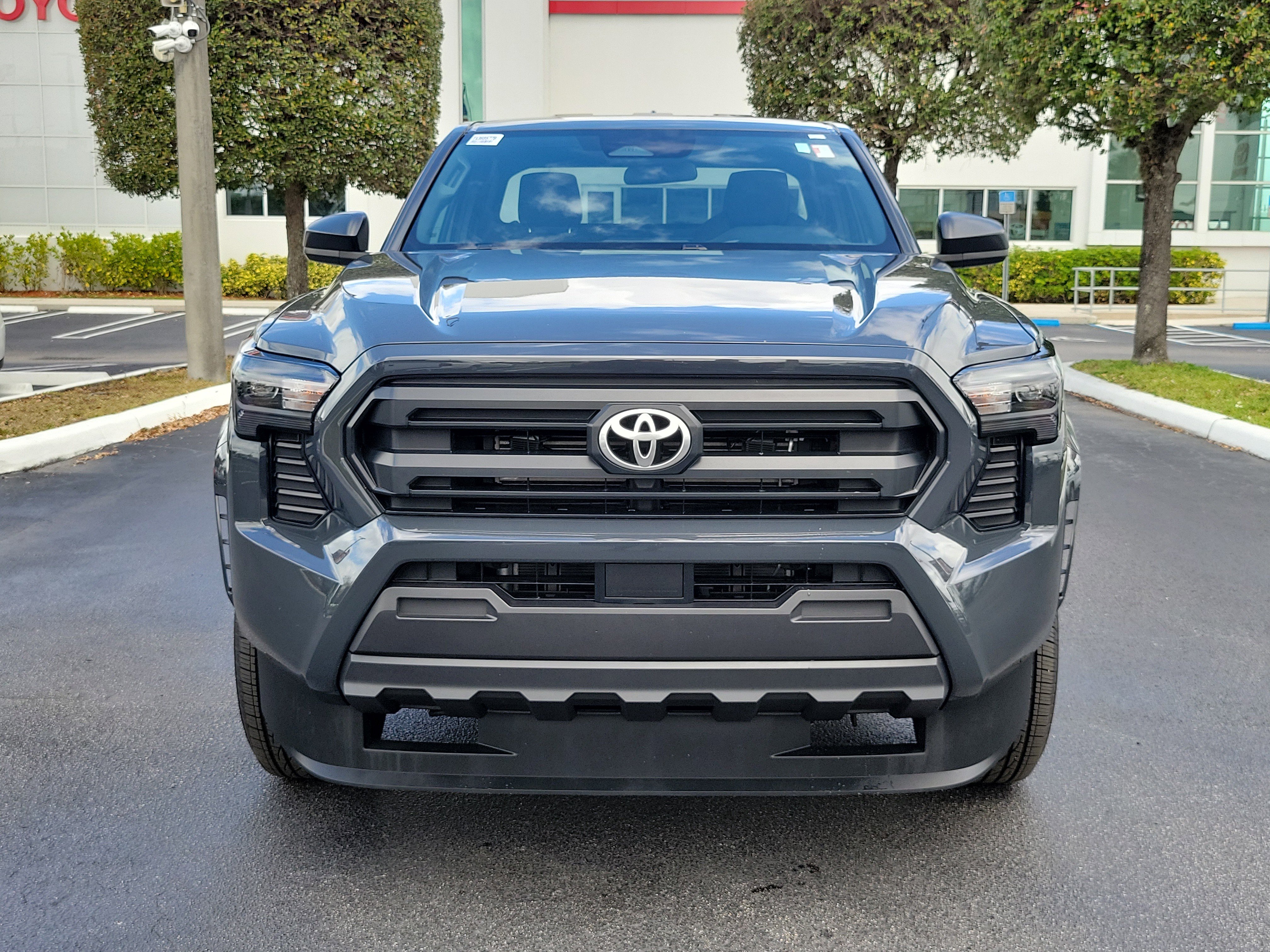 Used 2025 Toyota Tacoma SR w/ Towing Package image 4