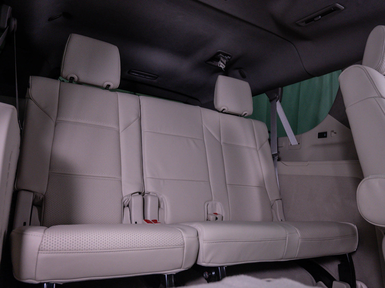 Used 2026 Cadillac Escalade ESV Platinum Sport AWD/4WD image 12