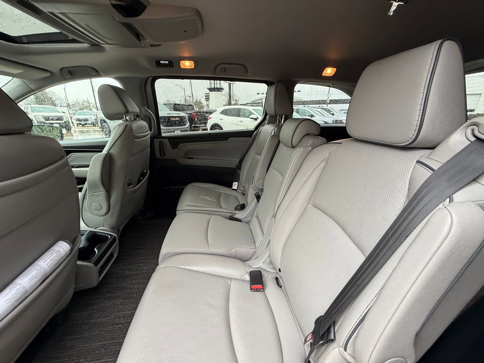 Used 2023 Honda Odyssey Elite image 5