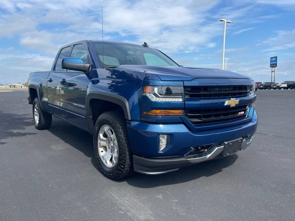 Used 2017 Chevrolet Silverado 1500 LT w/ All Star Edition AWD/4WD image 7