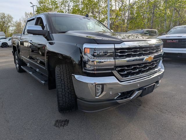 Used 2018 Chevrolet Silverado 1500 LTZ w/ Sport Package AWD/4WD image 12