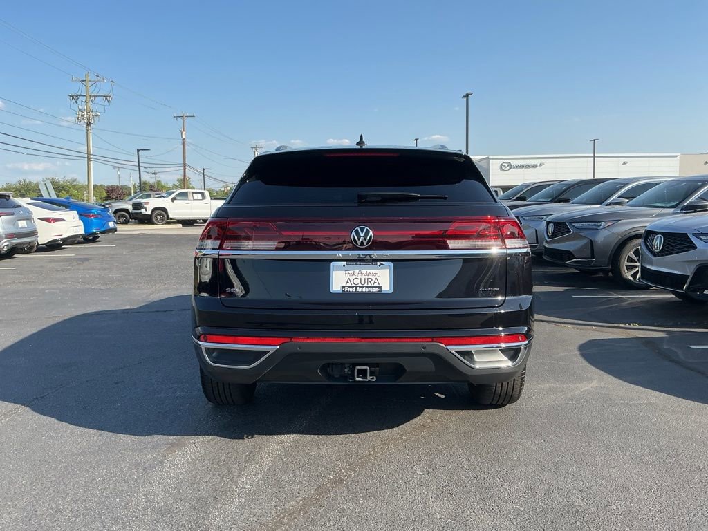 Used 2025 Volkswagen Atlas Cross Sport SEL AWD/4WD image 4