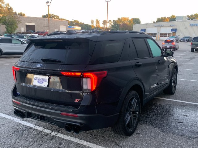 Certified 2025 Ford Explorer ST AWD/4WD image 5