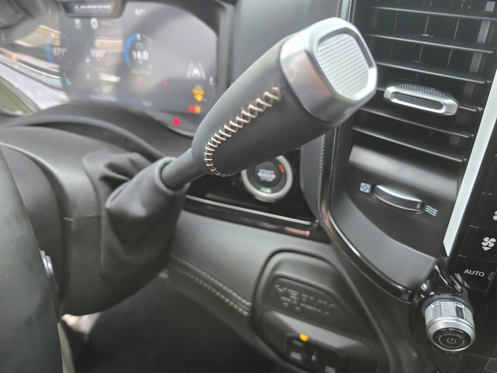 New 2026 RAM 2500 Limited image 16