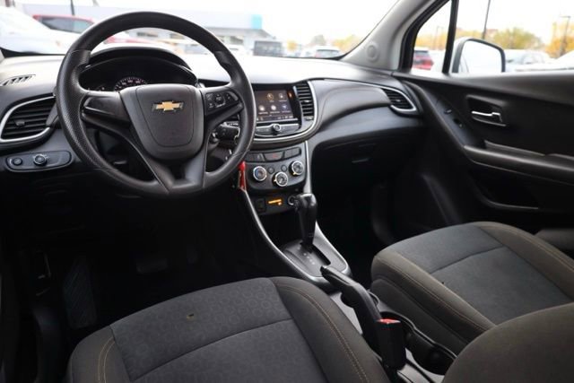 Used 2018 Chevrolet Trax LS image 25