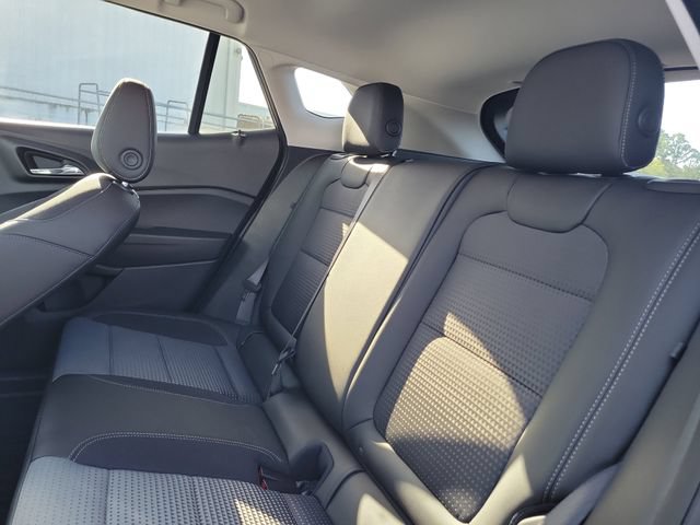 Certified 2025 Chevrolet Trax LT w/ Driver Confidence Package FWD image 15
