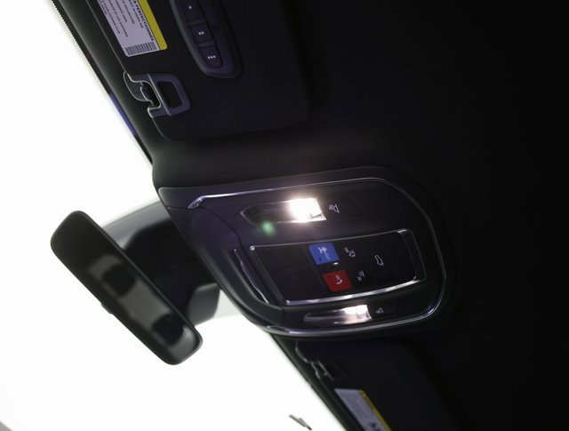 Used 2025 Jeep Grand Cherokee L Limited w/ Black Appearance Package image 24