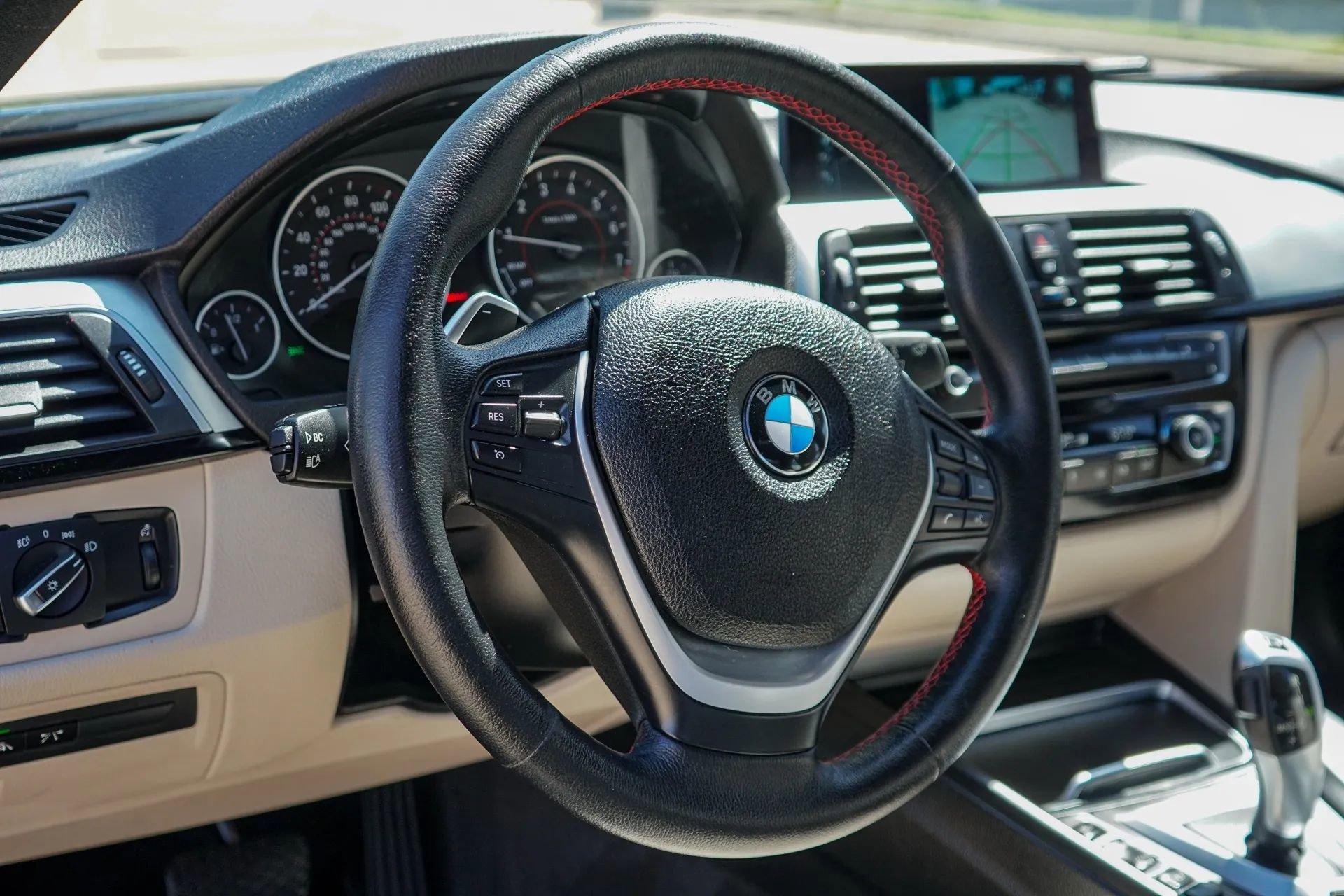 Used 2017 BMW 330e image 12