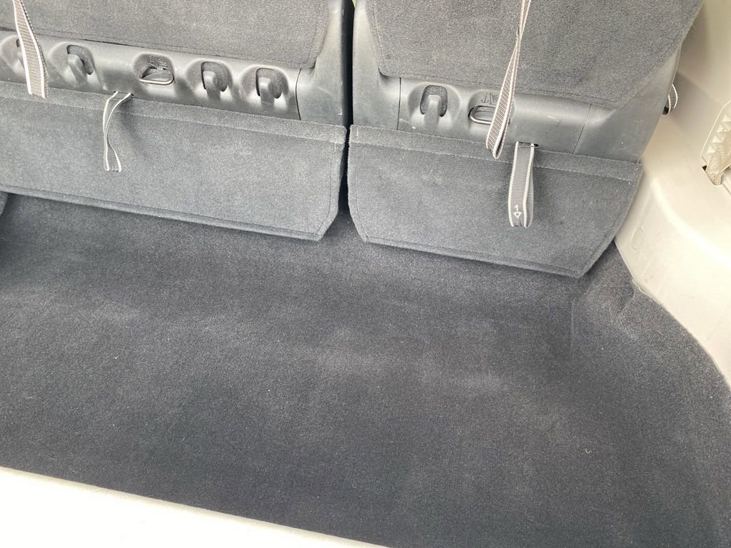 Used 2023 Chrysler Pacifica Touring-L image 15