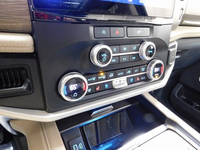 Used 2024 Ford Expedition Max Limited image 29