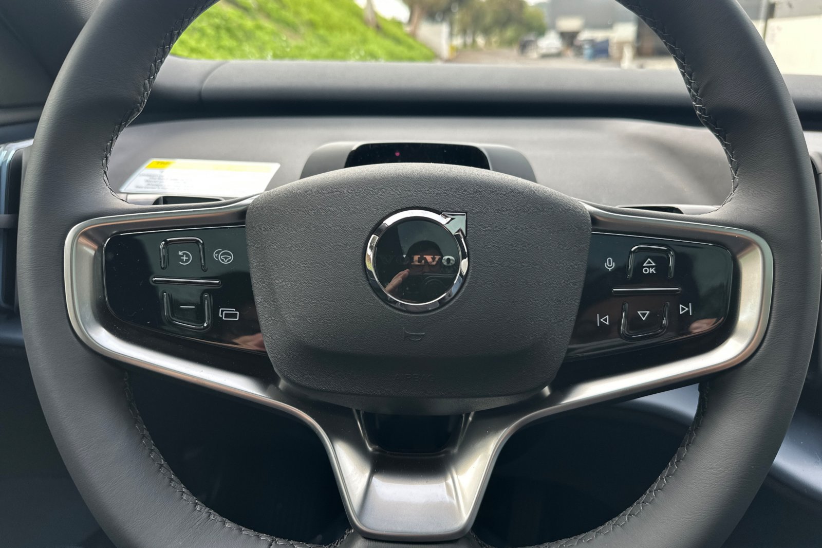 New 2026 Volvo EX30 Plus AWD/4WD image 19