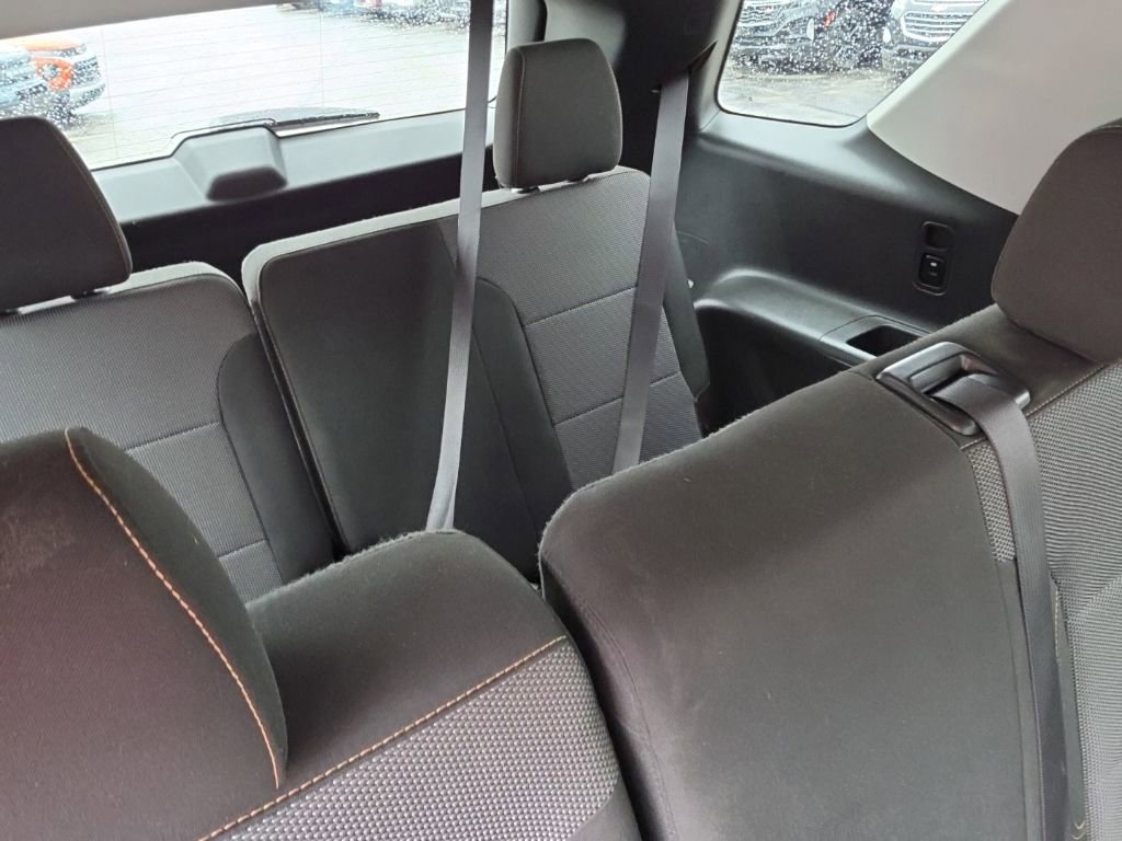 Used 2019 Chevrolet Traverse LS FWD image 27