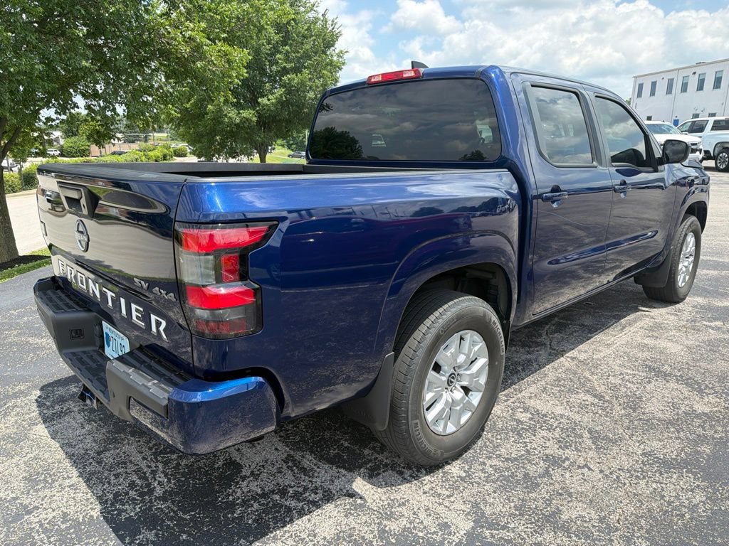 Used 2022 Nissan Frontier SV w/ Technology Package AWD/4WD image 3