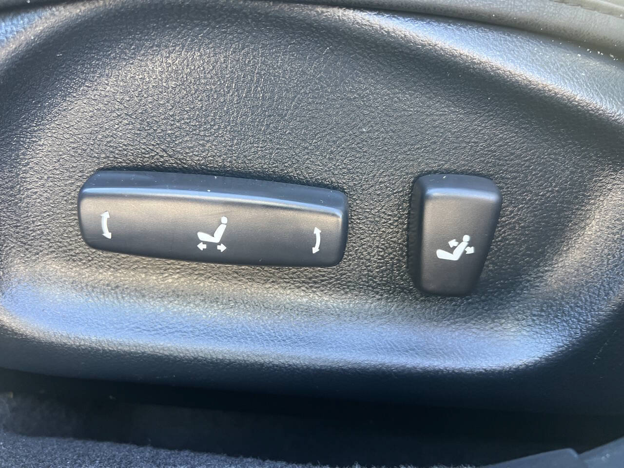 Used 2003 Lexus IS 300 RWD image 10