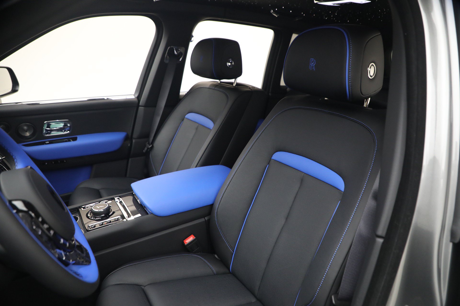 New 2027 Rolls-Royce Cullinan Black Badge AWD/4WD image 21
