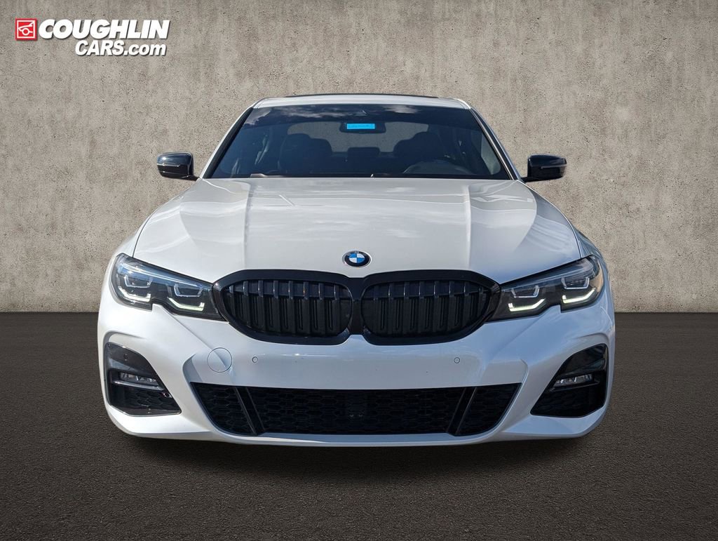 Used 2022 BMW 330i xDrive Sedan w/ M Sport Package image 2
