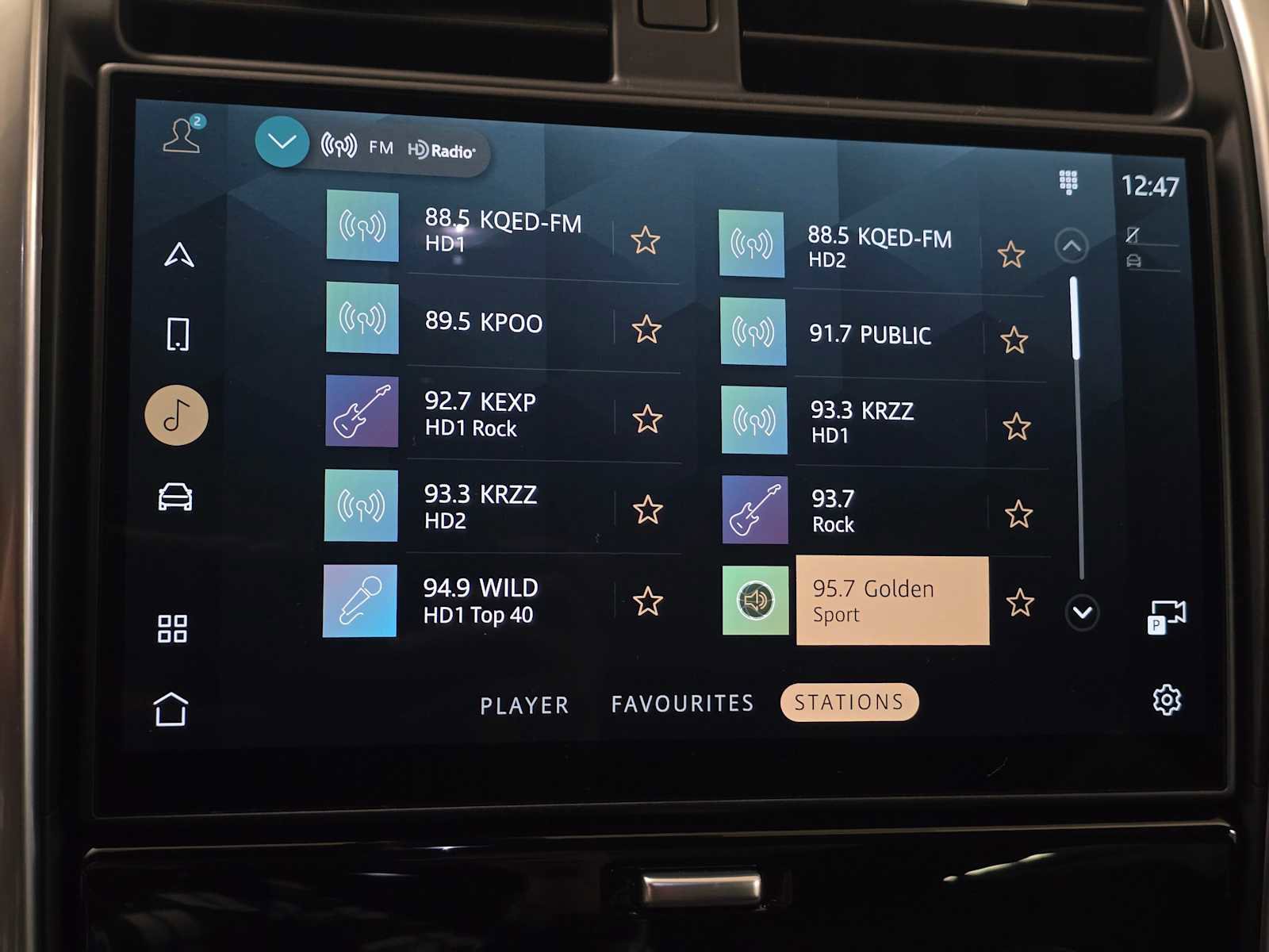 Used 2025 Land Rover Discovery Dynamic SE image 30