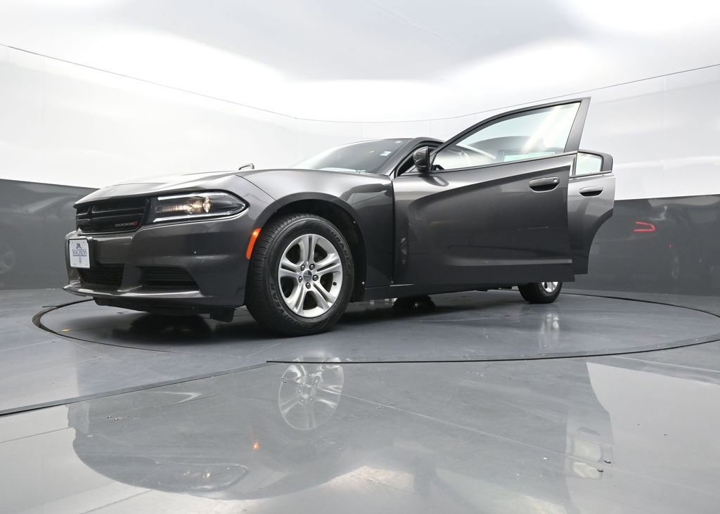 Used 2020 Dodge Charger SXT image 33
