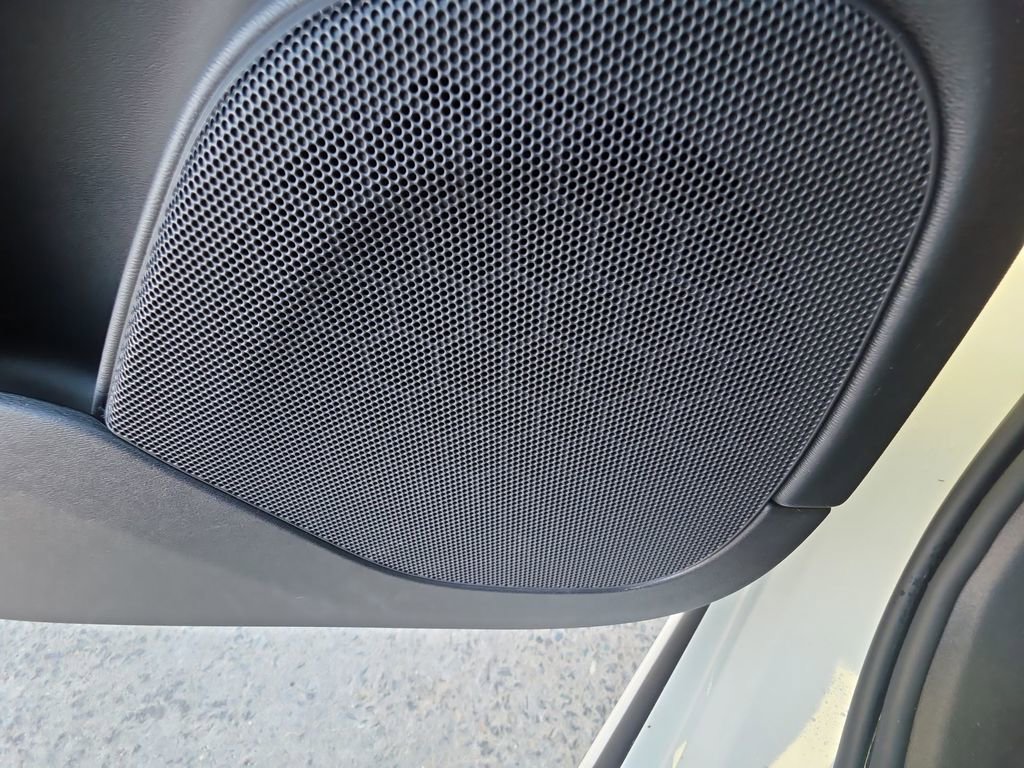 Certified 2025 Volvo XC90 B6 Plus image 39