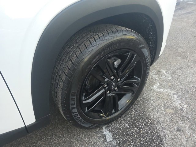 Used 2026 Chevrolet Trax ACTIV w/ Sunroof Package image 9