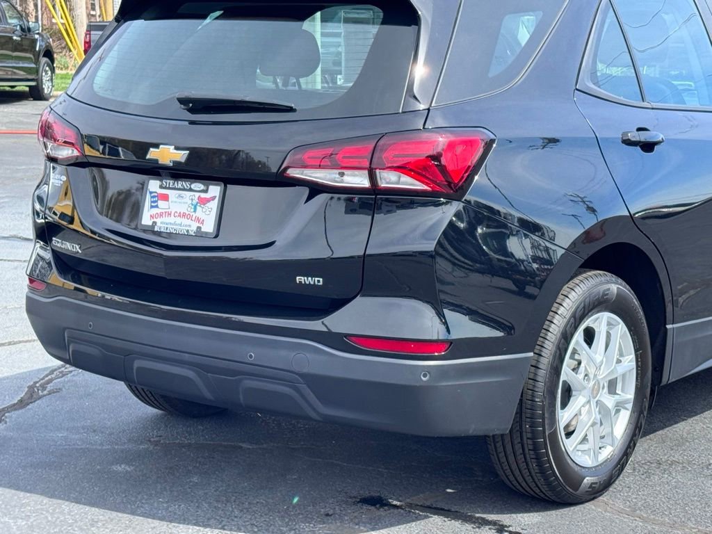 Used 2024 Chevrolet Equinox LS AWD/4WD image 37