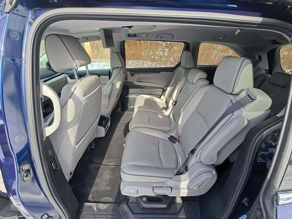 Used 2023 Honda Odyssey Elite image 7
