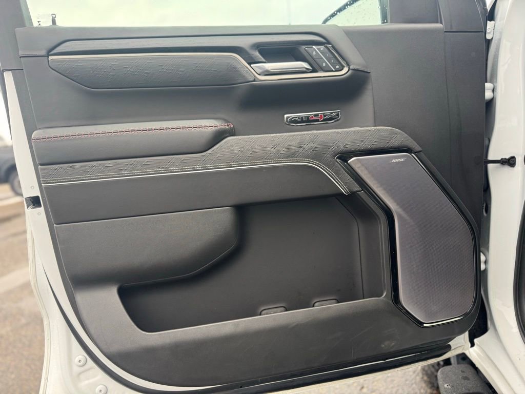 Used 2023 GMC Sierra 1500 AT4X image 14