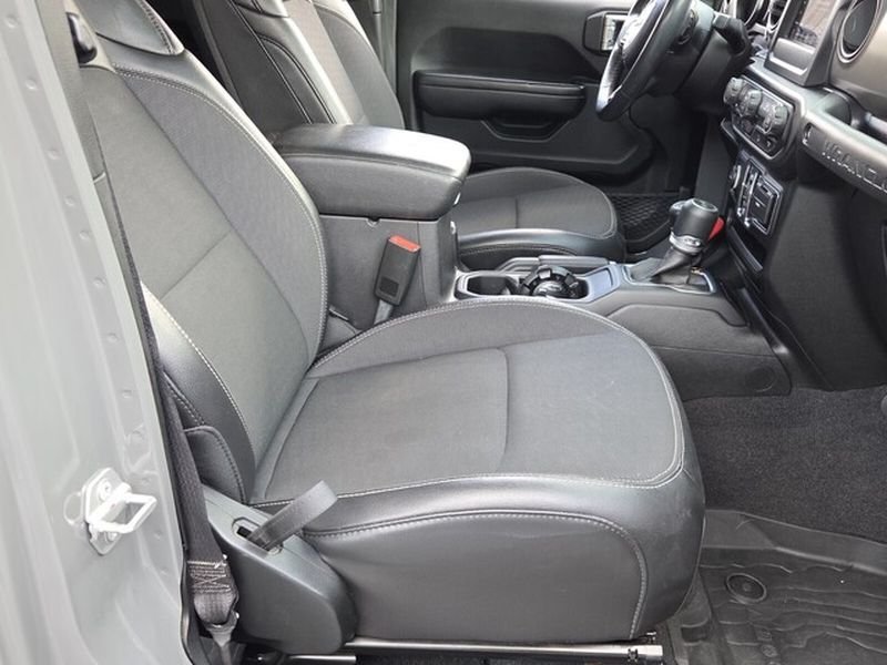 Used 2020 Jeep Wrangler Unlimited Sport AWD/4WD image 17