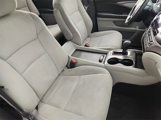 Certified 2017 Honda Pilot EX image 14