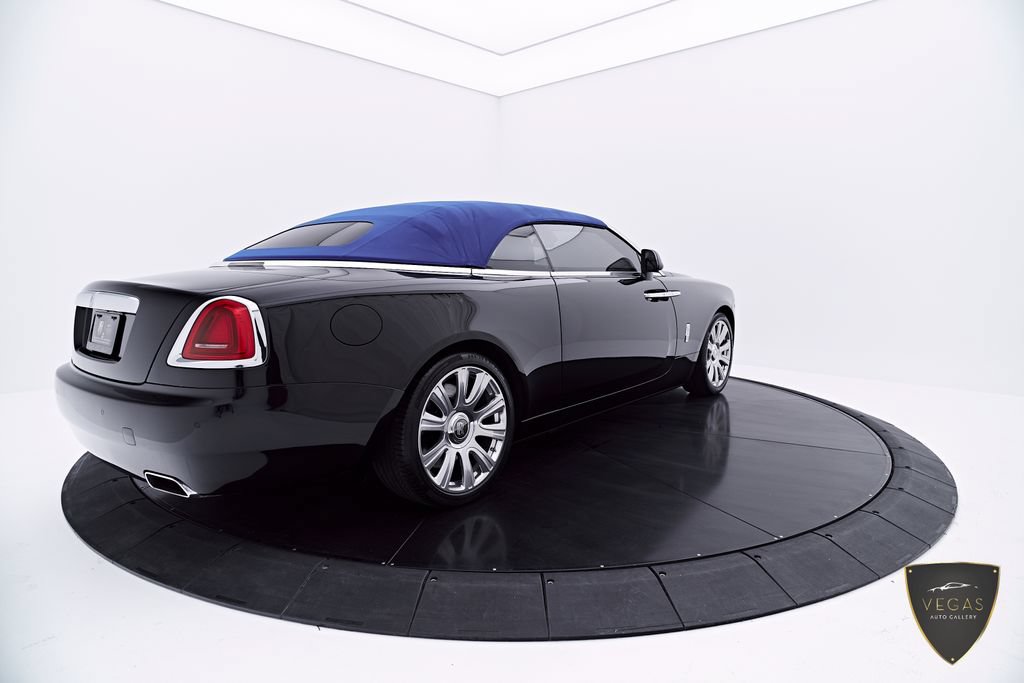 Used 2019 Rolls-Royce Dawn RWD image 16